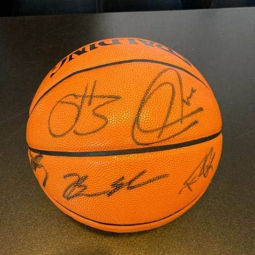 2007-08 Бостън Селтикс, Екипът на Шампионите на НБА, Подписа баскетболен договор с Кевин Гарнеттом JSA COA - Баскетболни