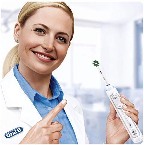 Накрайник за четка за зъби Braun Oral-B 4210201321538 CrossAction с четина Cleanmaximiser за цялостна почистване на устната кухина, опаковка от 8 броя